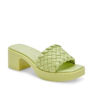 Dolce Vita Goldy Slip On Woven Platform Sandals in Green Size 7